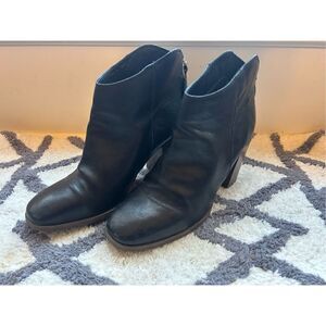 Clarks wooden heel booties black size 8